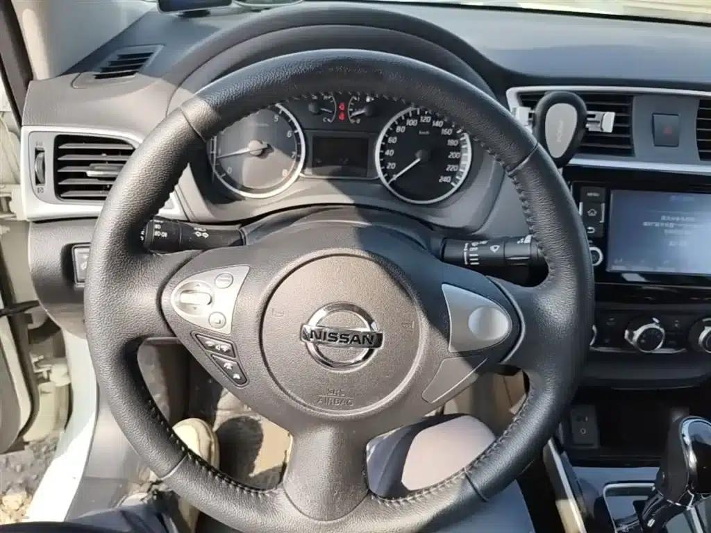 Nissan Sylphy 2018 1.6XV CVT Premium Edition — миниатюра 7