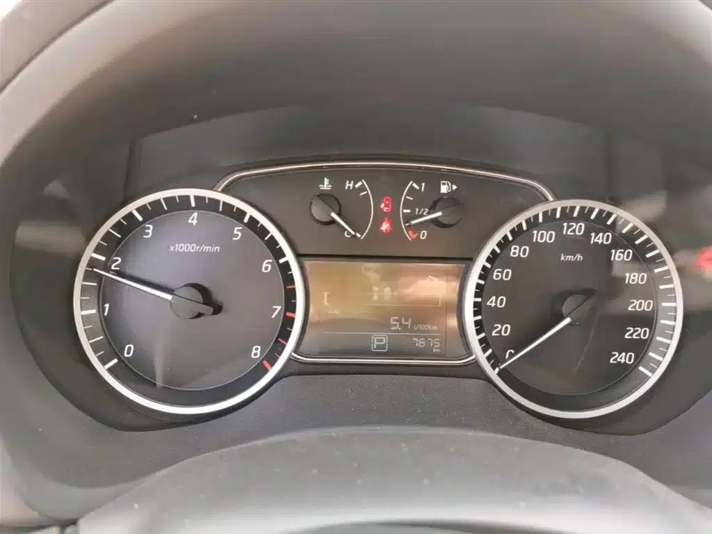 Nissan Sylphy 2024 Facelift II Classic 1.6XE CVT Comfort Edition — миниатюра 12