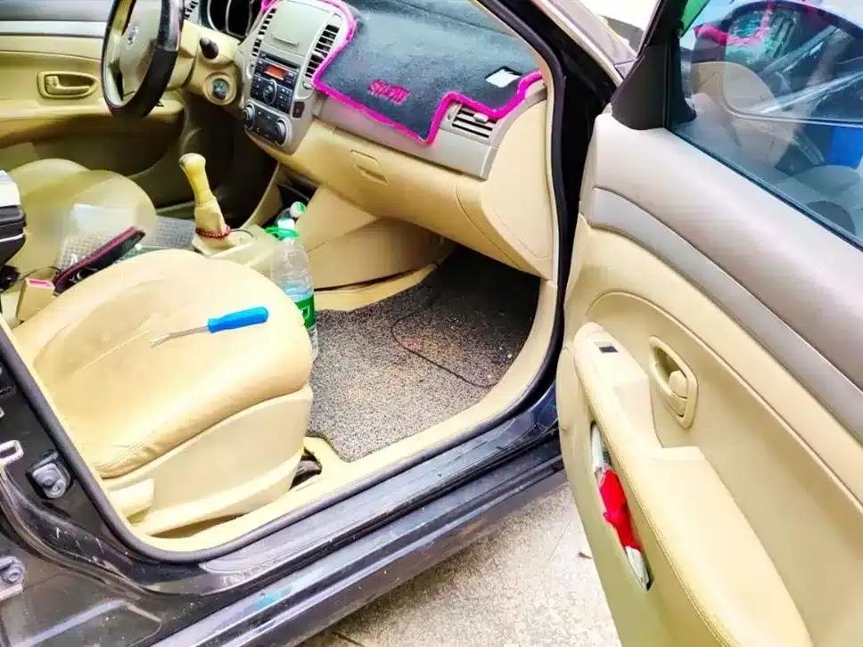 Nissan Sylphy 2012 Classic 1.6XE Manual Comfort Edition — миниатюра 14