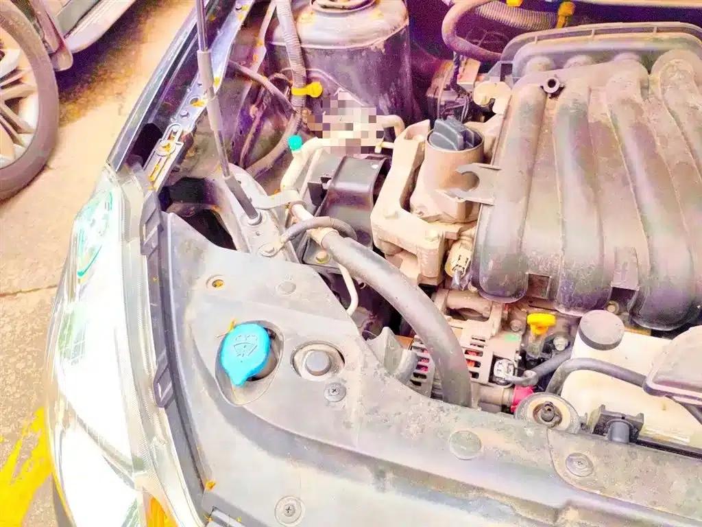 Nissan Sylphy 2012 Classic 1.6XE Manual Comfort Edition — миниатюра 20