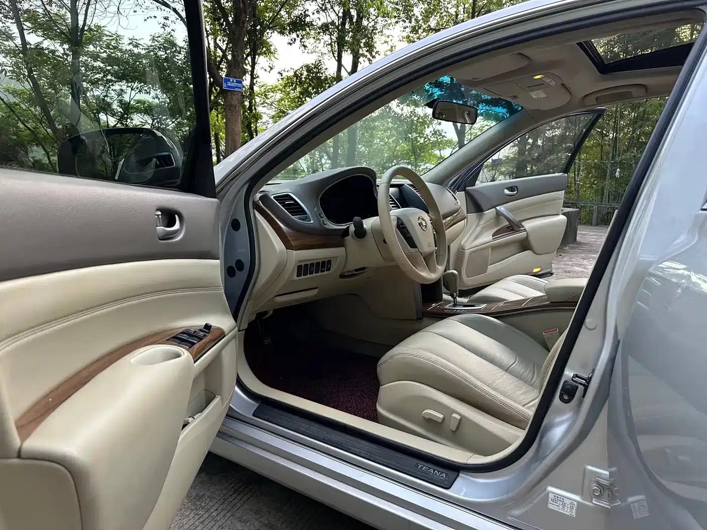 Nissan Teana 2012 2.5L XL Smart Edition — миниатюра 6