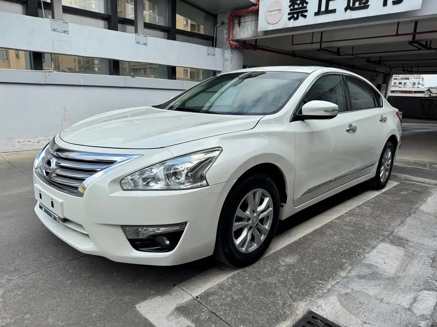 Teana 2015 2.0L XE-Sporty UEFA Champions League Edition — миниатюра 1