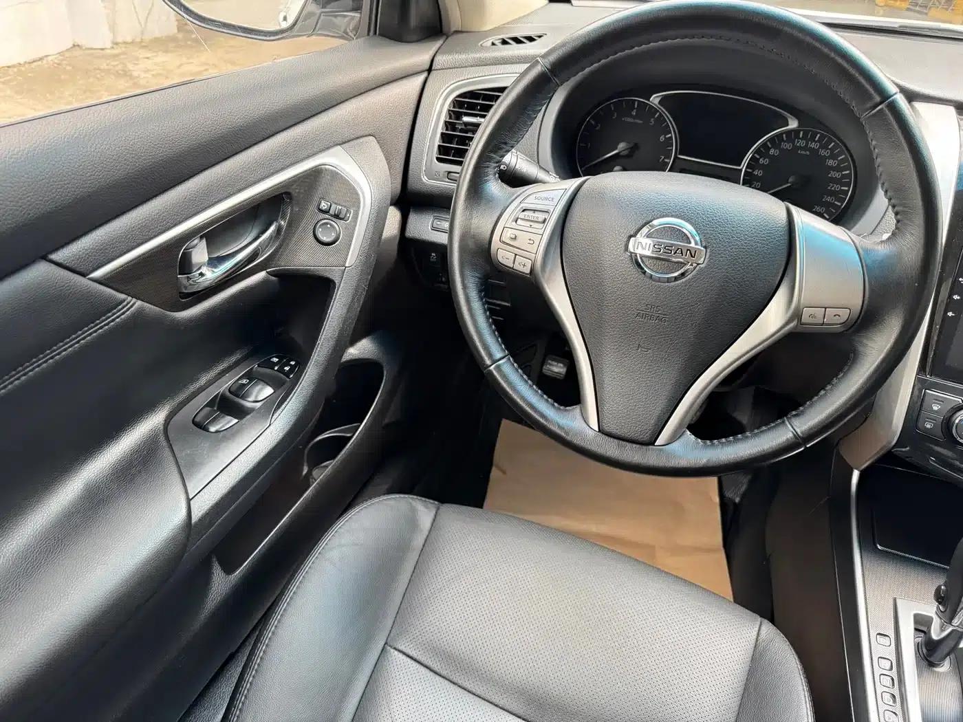 Teana 2015 2.0L XE-Sporty UEFA Champions League Edition — миниатюра 13