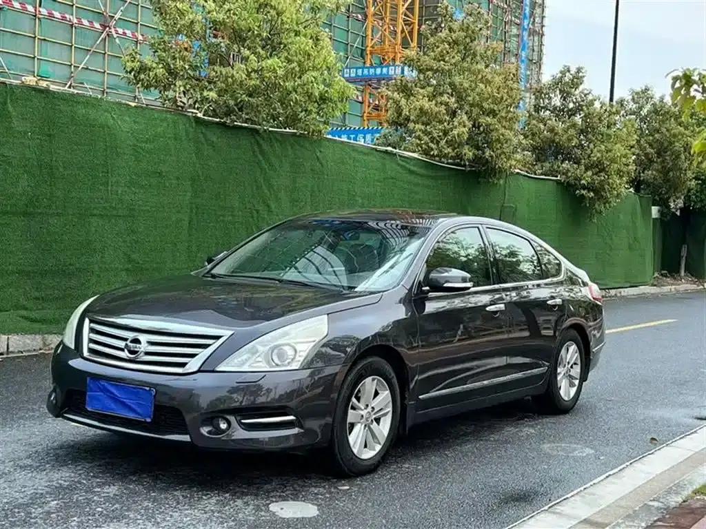Teana 2010 2.5L XL Anniversary Edition — миниатюра 1