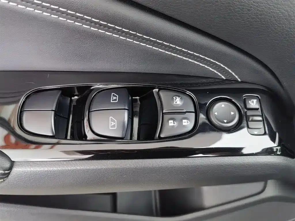 Teana 2020 2.0T XL Upper AD1 Smart Navigation Edition — миниатюра 9