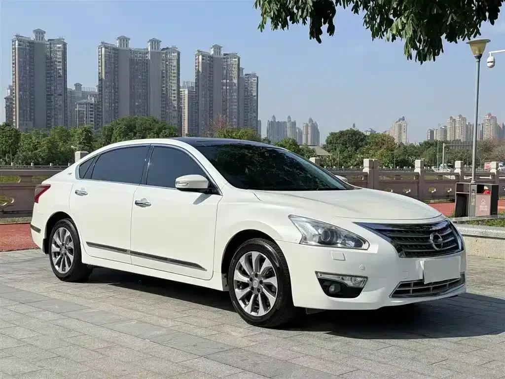 Teana 2014 Duke 2.5L XV Premium Edition — миниатюра 3
