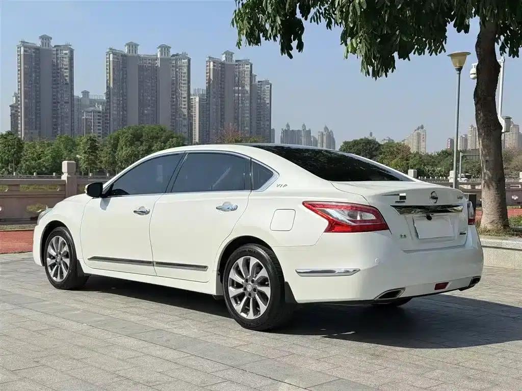 Teana 2014 Duke 2.5L XV Premium Edition — миниатюра 7