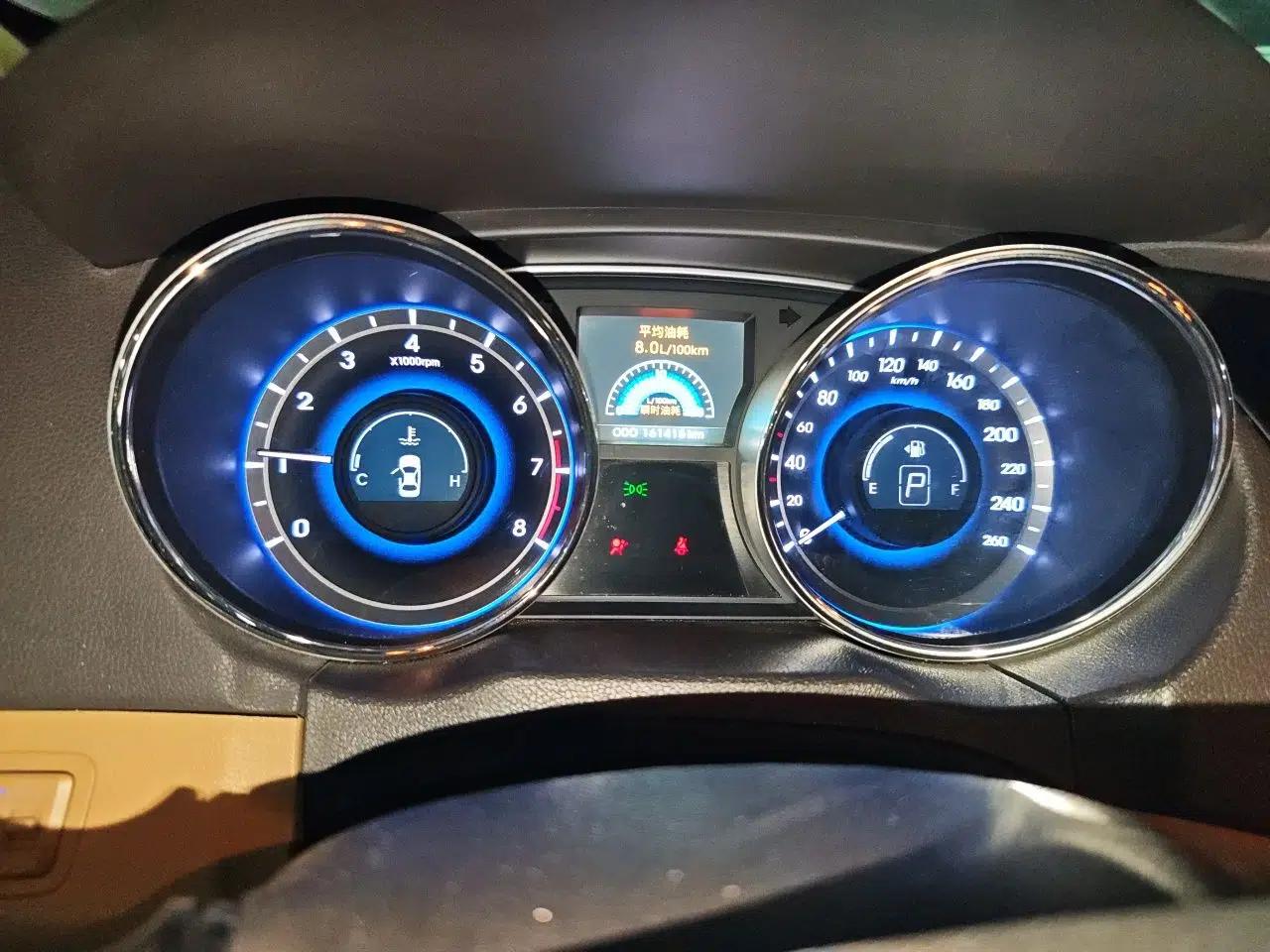 Hyundai Sonata 2013 2.0L Automatic Luxury Edition — миниатюра 12