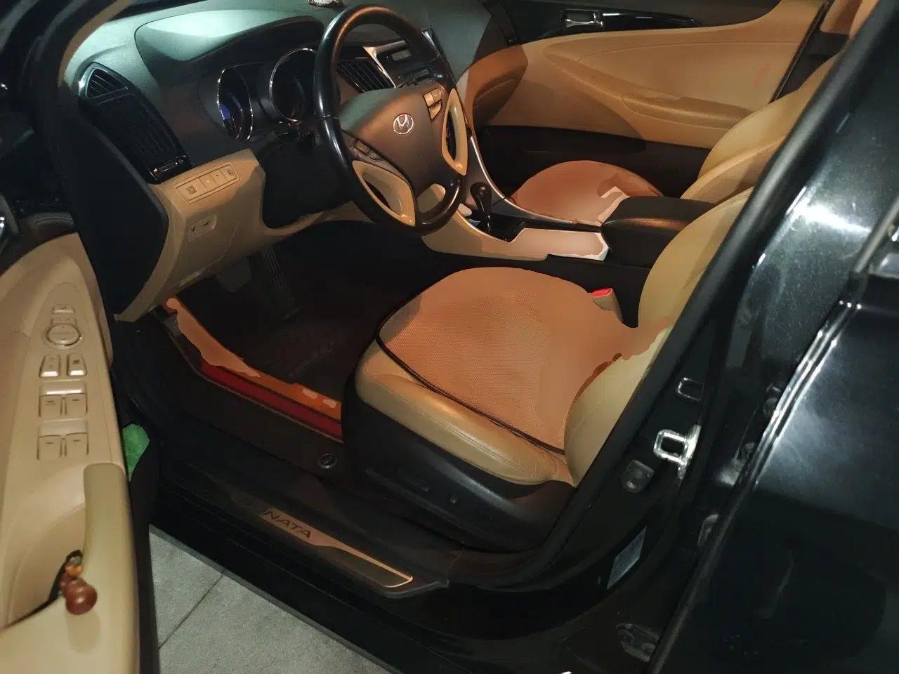 Hyundai Sonata 2013 2.0L Automatic Luxury Edition — миниатюра 17