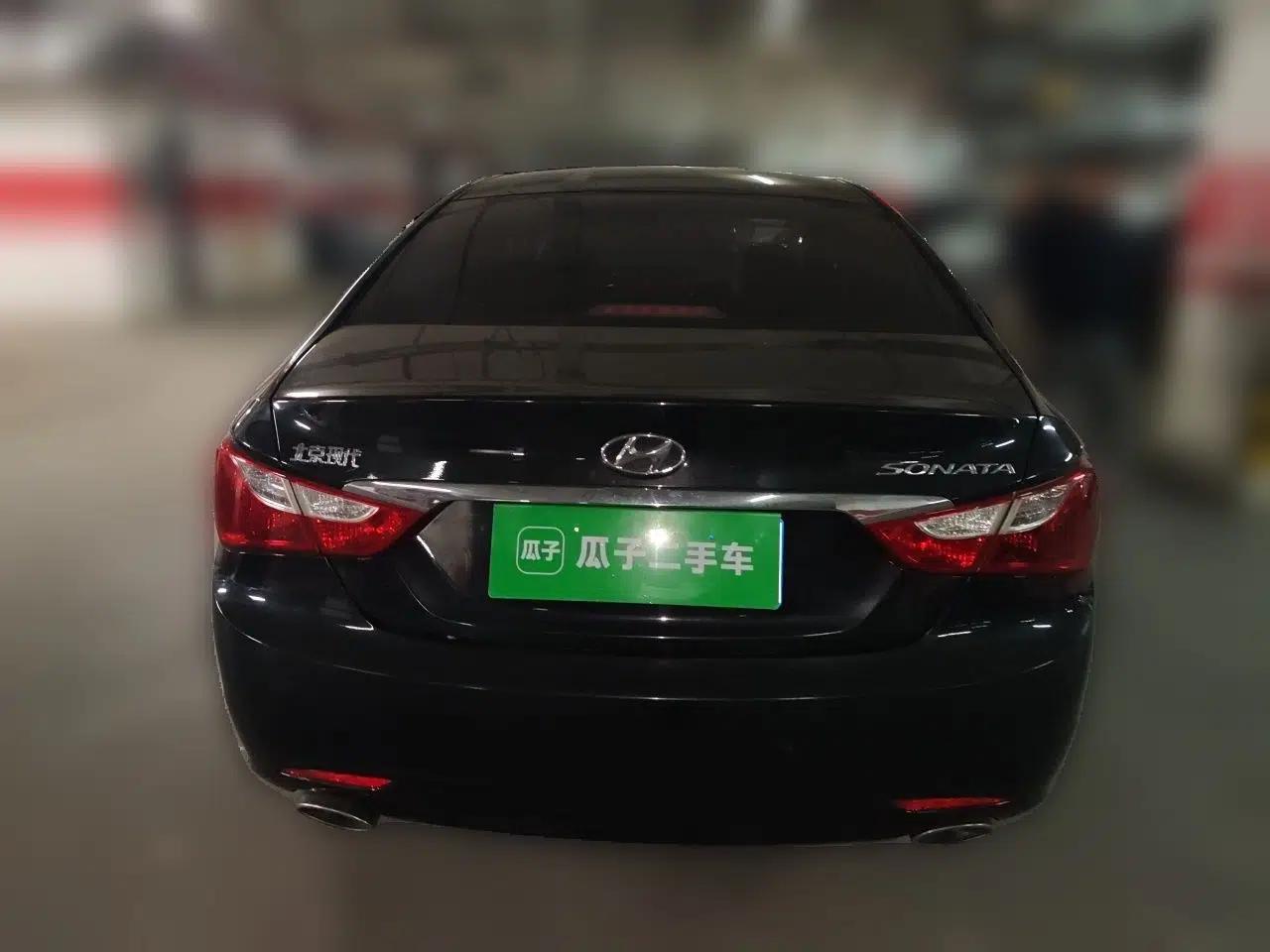 Hyundai Sonata 2013 2.0L Automatic Luxury Edition — миниатюра 5