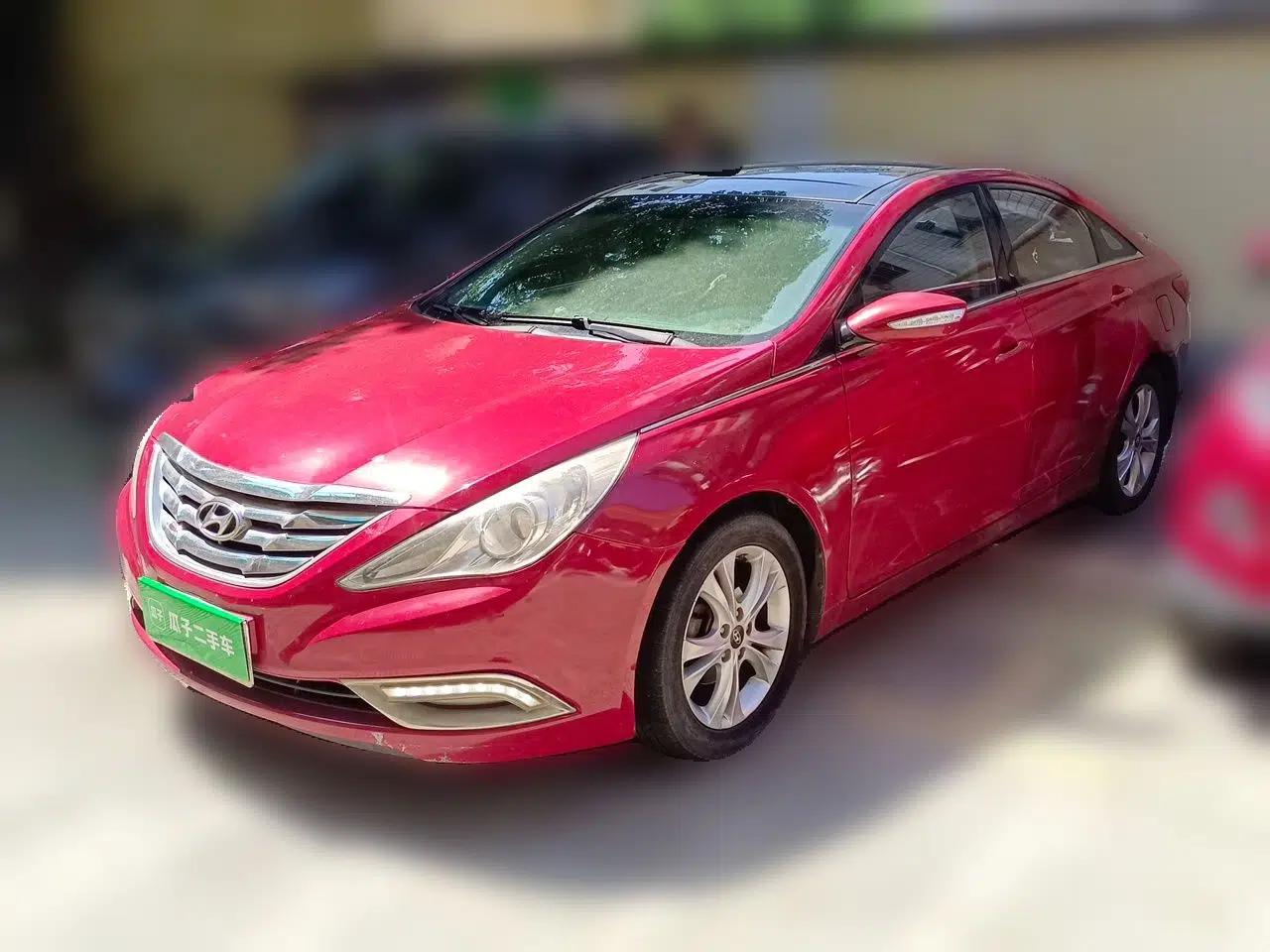 Hyundai Sonata 2013 2.0L Automatic Leading Edition — миниатюра 1