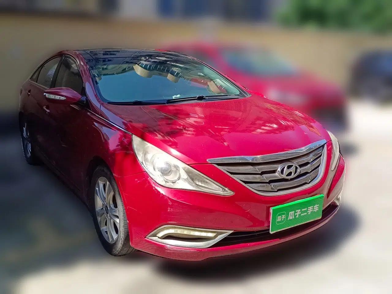 Hyundai Sonata 2013 2.0L Automatic Leading Edition — миниатюра 3
