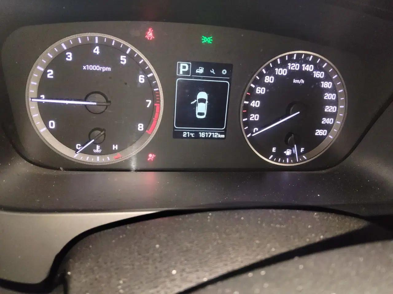 Hyundai Sonata 2015 1.6T GLS Smart Model — миниатюра 13