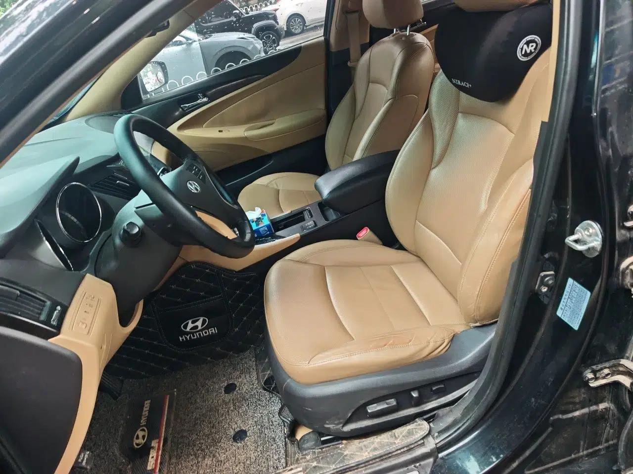 Hyundai Sonata 2011 2.0L Automatic Prestige Edition — миниатюра 16