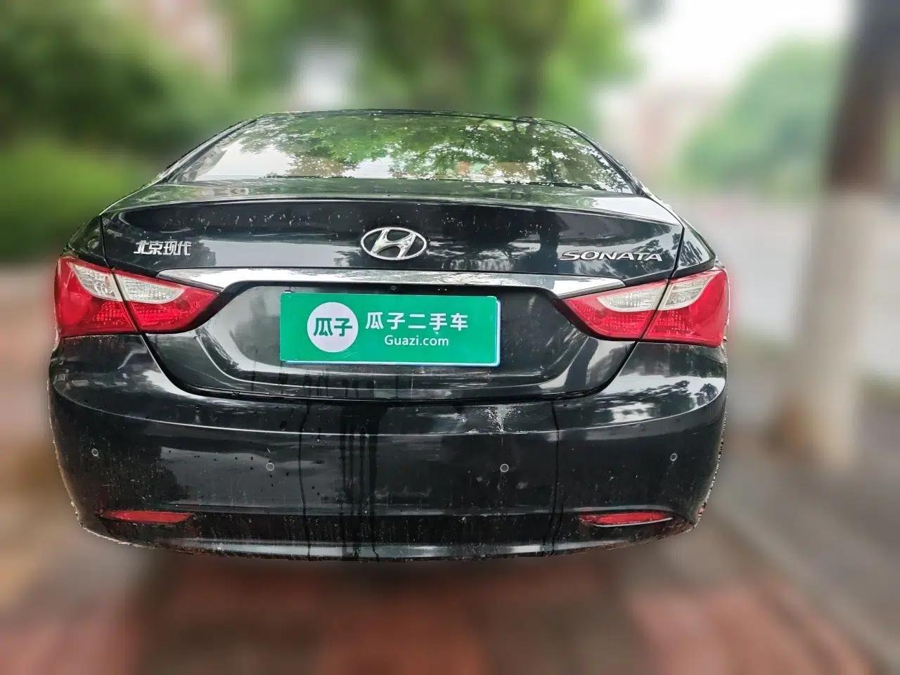 Hyundai Sonata 2011 2.0L Automatic Prestige Edition — миниатюра 5