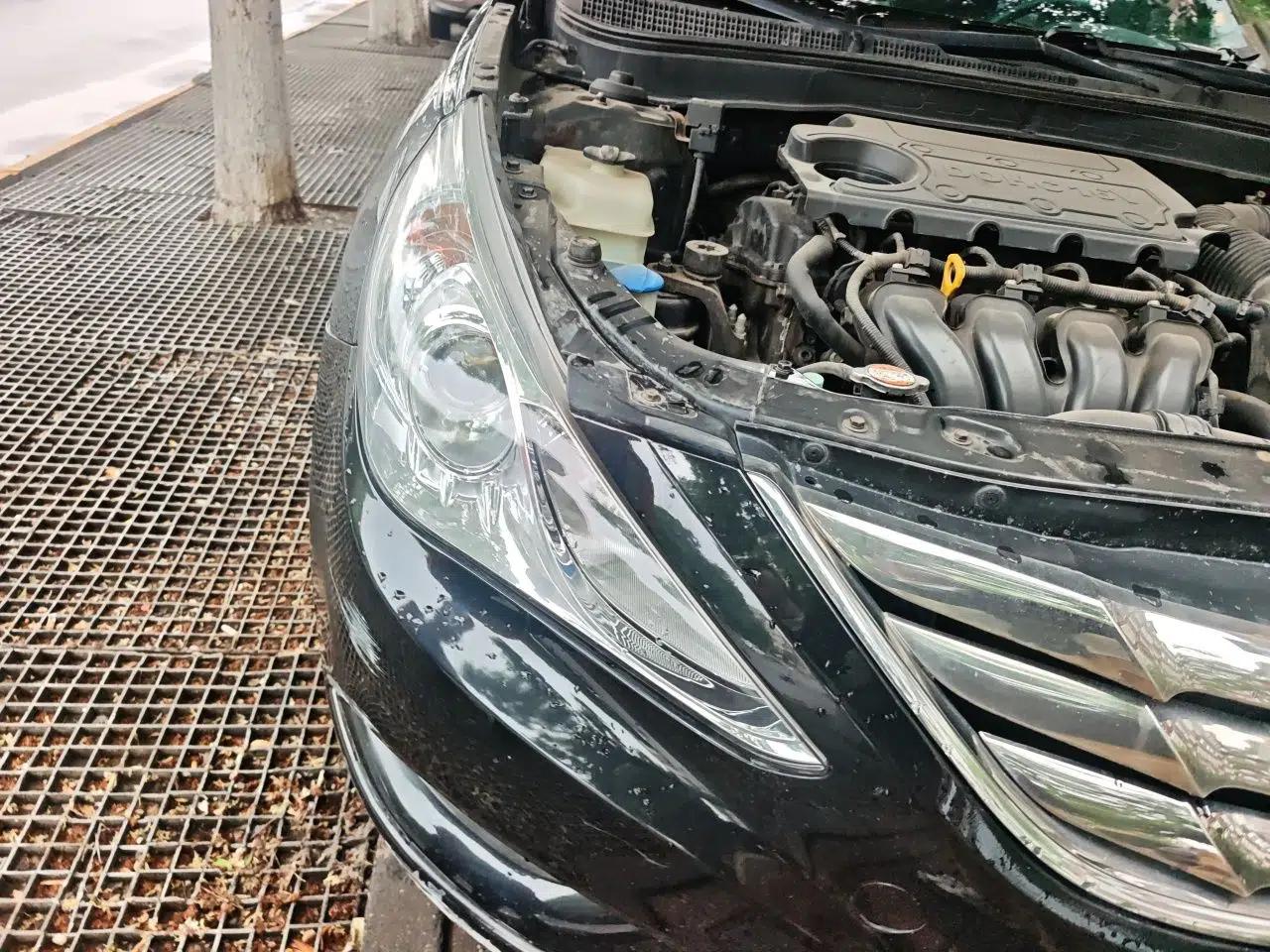 Hyundai Sonata 2011 2.0L Automatic Prestige Edition — миниатюра 7