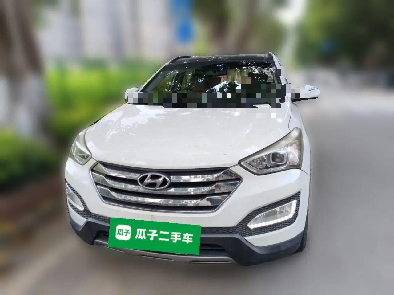 Hyundai Santa Fe 2013 2.4L Automatic Two-Wheel Drive Smart Version — миниатюра 2
