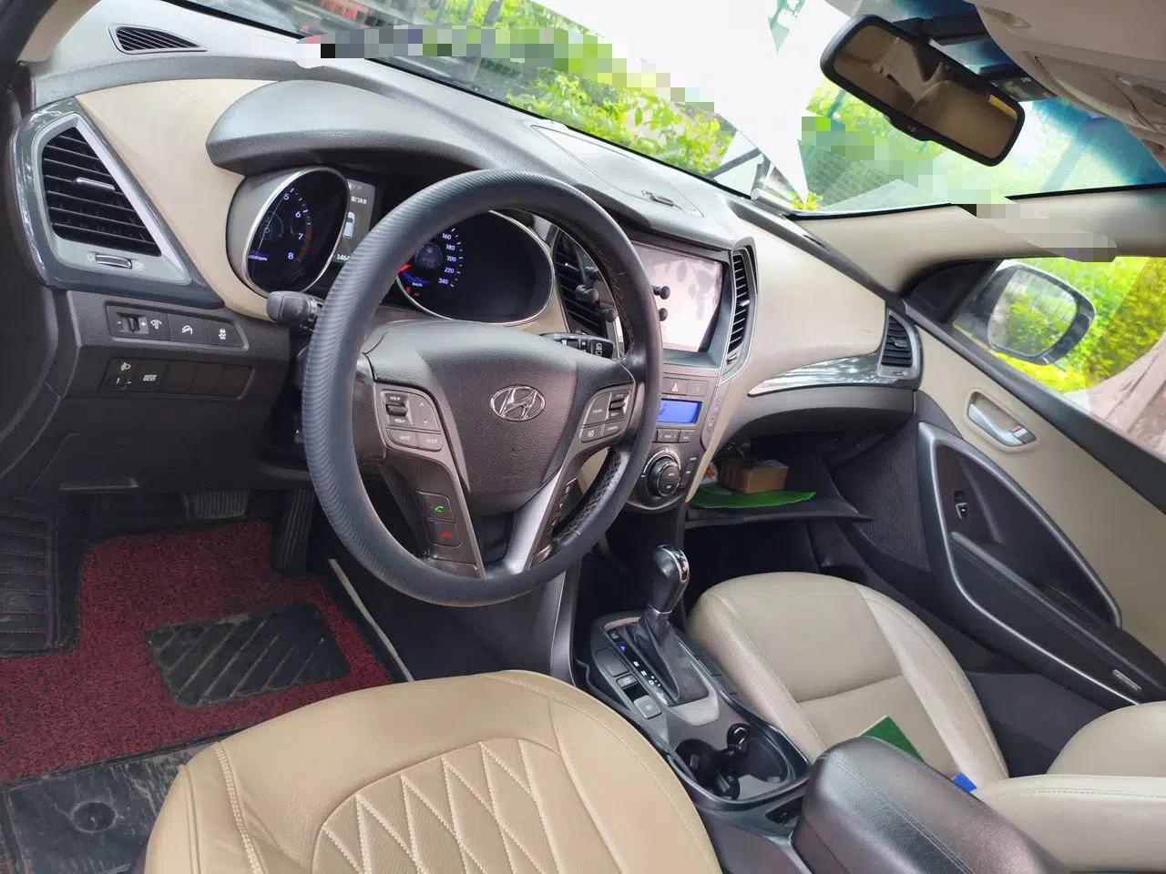 Hyundai Santa Fe 2013 2.4L Automatic Two-Wheel Drive Smart Version — миниатюра 10