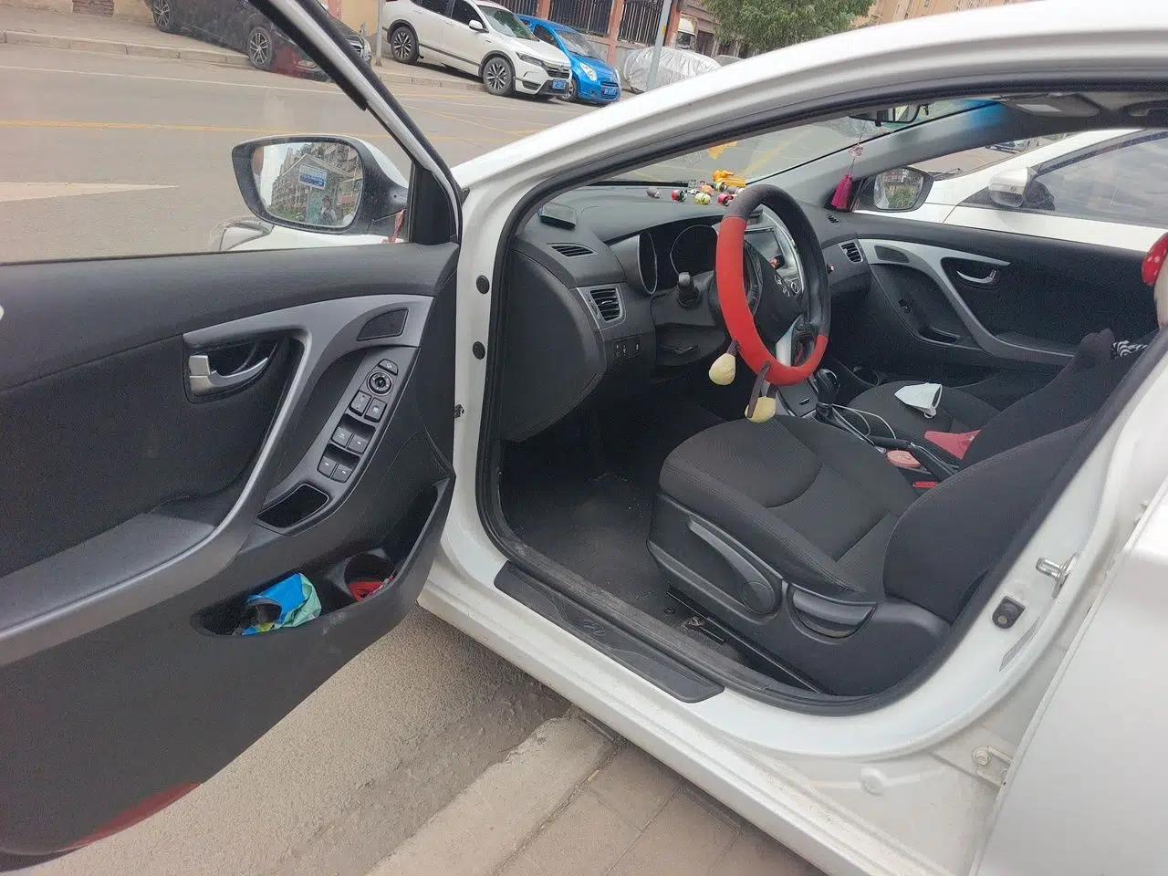 Hyundai Elantra (5th Generation / Langdong) 2016 1.6L Automatic Prestige Model — миниатюра 17