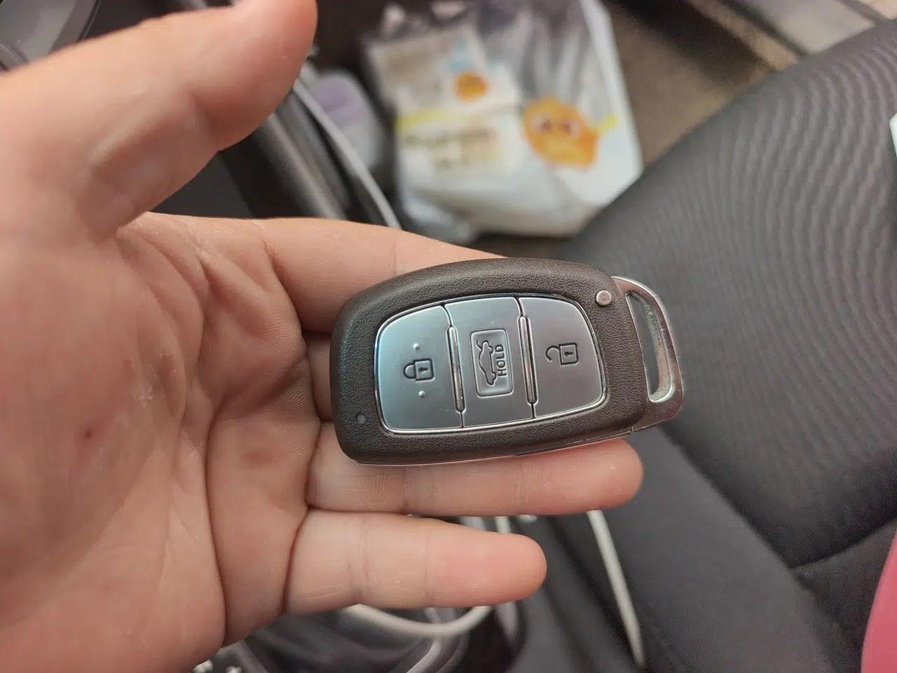 Hyundai Elantra (5th Generation / Langdong) 2016 1.6L Automatic Prestige Model — миниатюра 9
