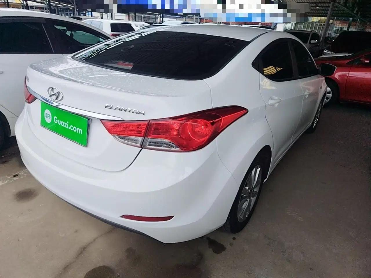 Hyundai Elantra (5th Generation / Langdong) 2015 1.6L Automatic Fashion Model — миниатюра 6