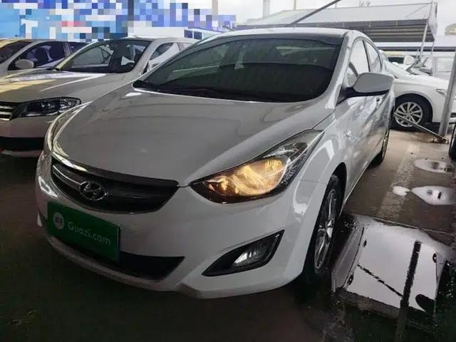 Hyundai Elantra (5th Generation / Langdong) 2015 1.6L Automatic Fashion Model