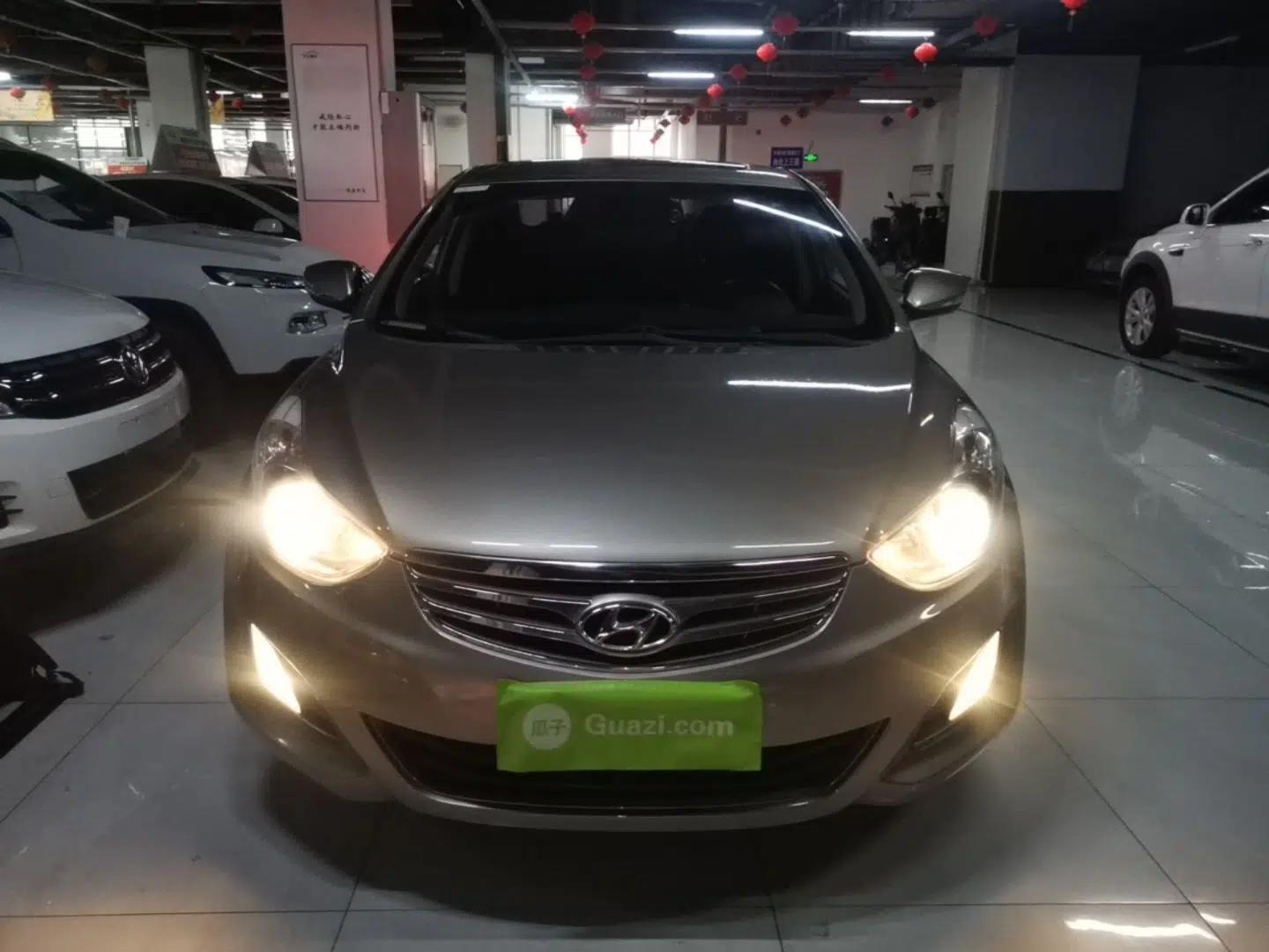 Hyundai Elantra (5th Generation / Langdong) 2013 1.6L Automatic Luxury Model — миниатюра 2