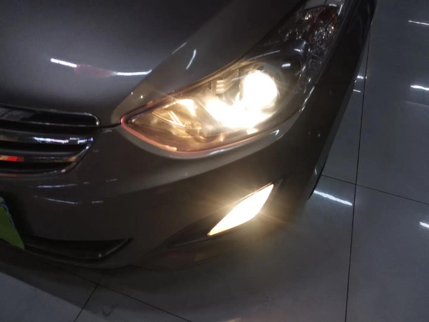 Hyundai Elantra (5th Generation / Langdong) 2013 1.6L Automatic Luxury Model — миниатюра 5