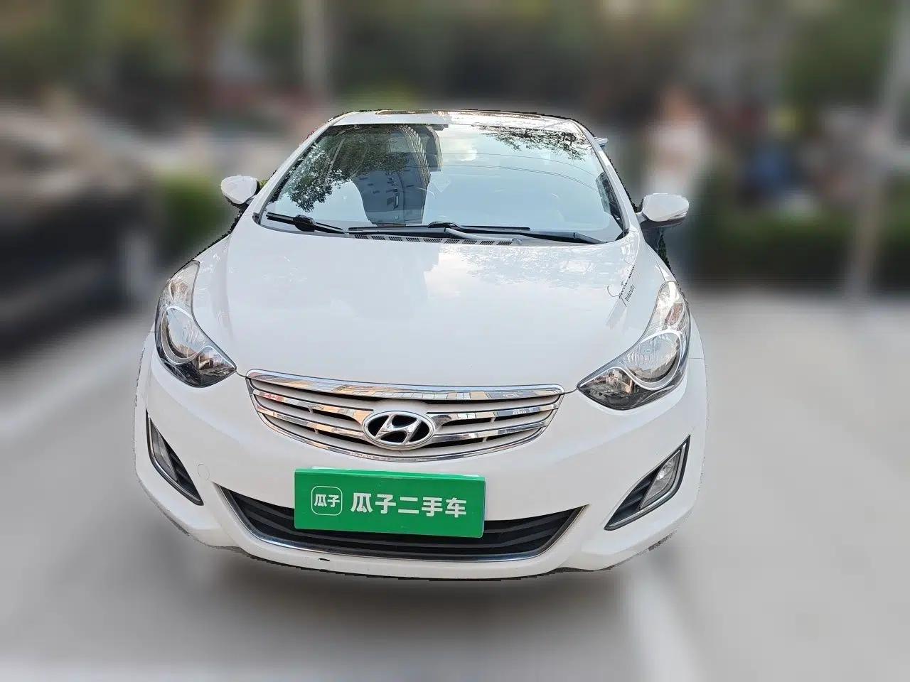 Hyundai Elantra (5th Generation / Langdong) 2013 1.6L Automatic Luxury Model — миниатюра 2