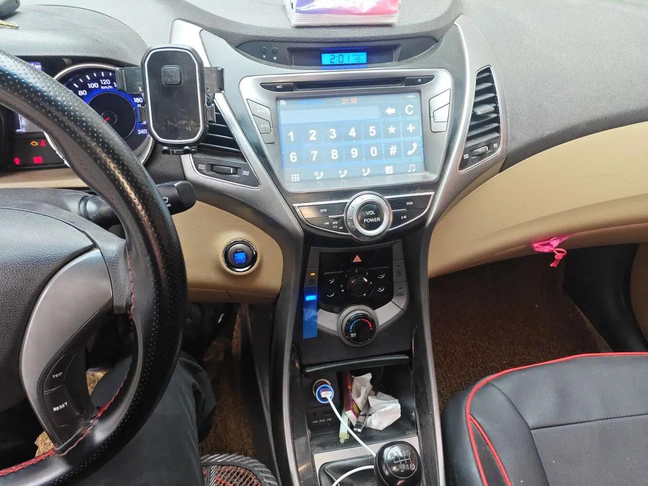 Hyundai Elantra (5th Generation / Langdong) 2012 1.6L Manual Leading Model — миниатюра 14