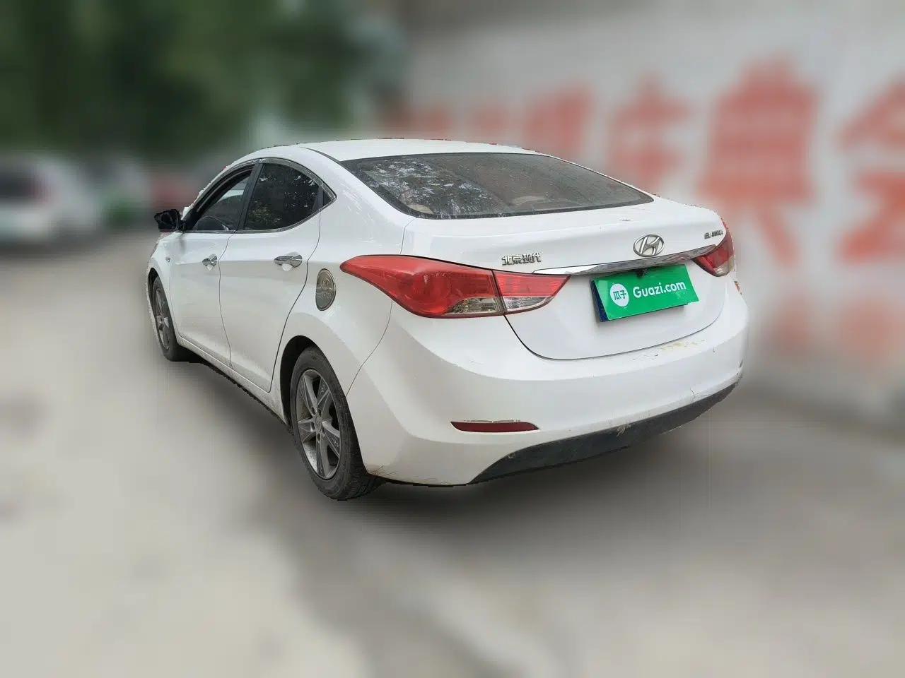 Hyundai Elantra (5th Generation / Langdong) 2012 1.6L Manual Fashion Edition — миниатюра 4