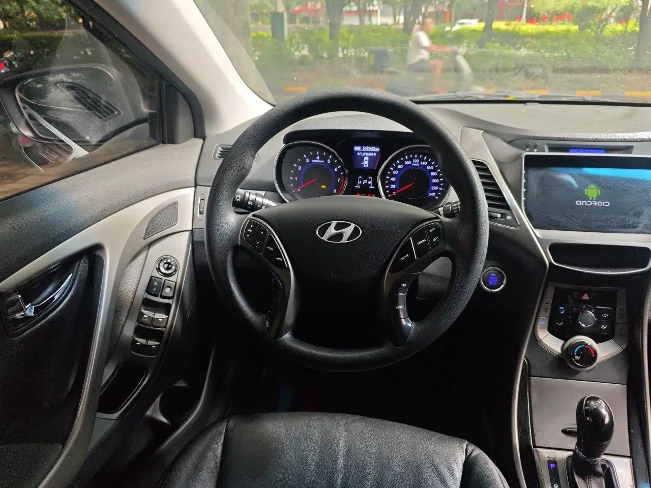 Hyundai Elantra (5th Generation / Langdong) 2013 1.6L Automatic Leading Model — миниатюра 11