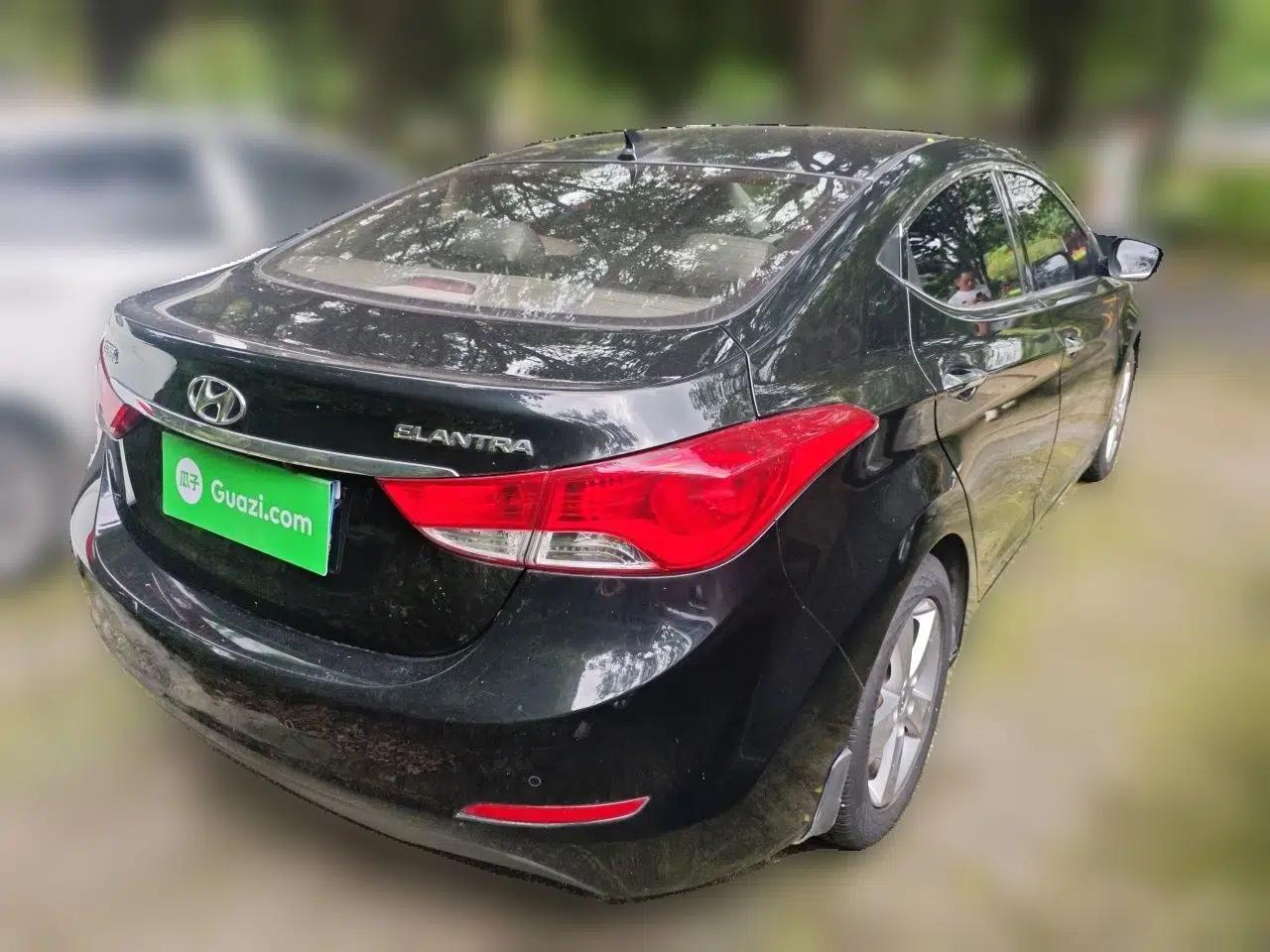 Hyundai Elantra (5th Generation / Langdong) 2013 1.6L Automatic Leading Model — миниатюра 6