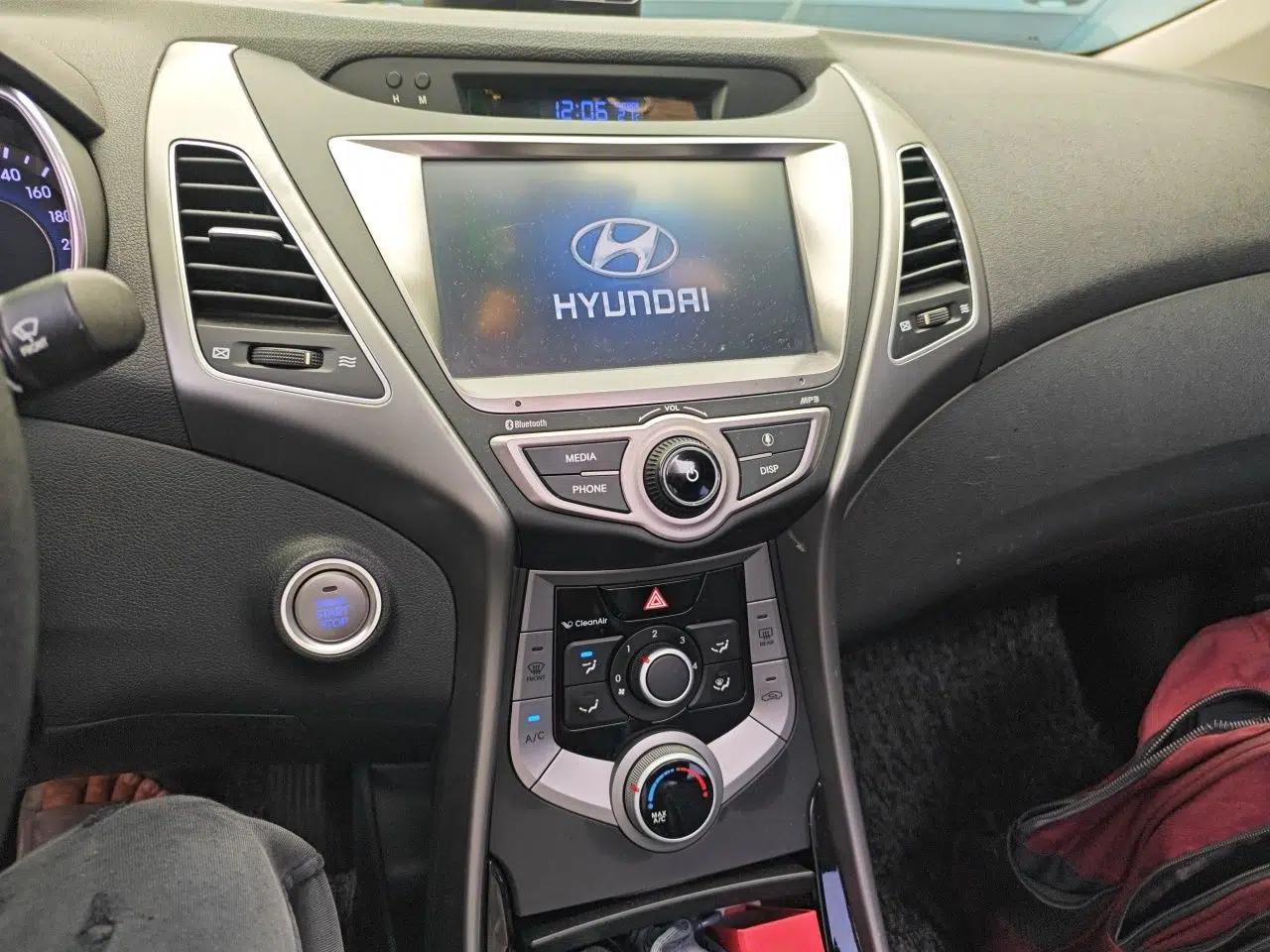 Hyundai Elantra (5th Generation / Langdong) 2016 1.6L Automatic Prestige Model — миниатюра 14