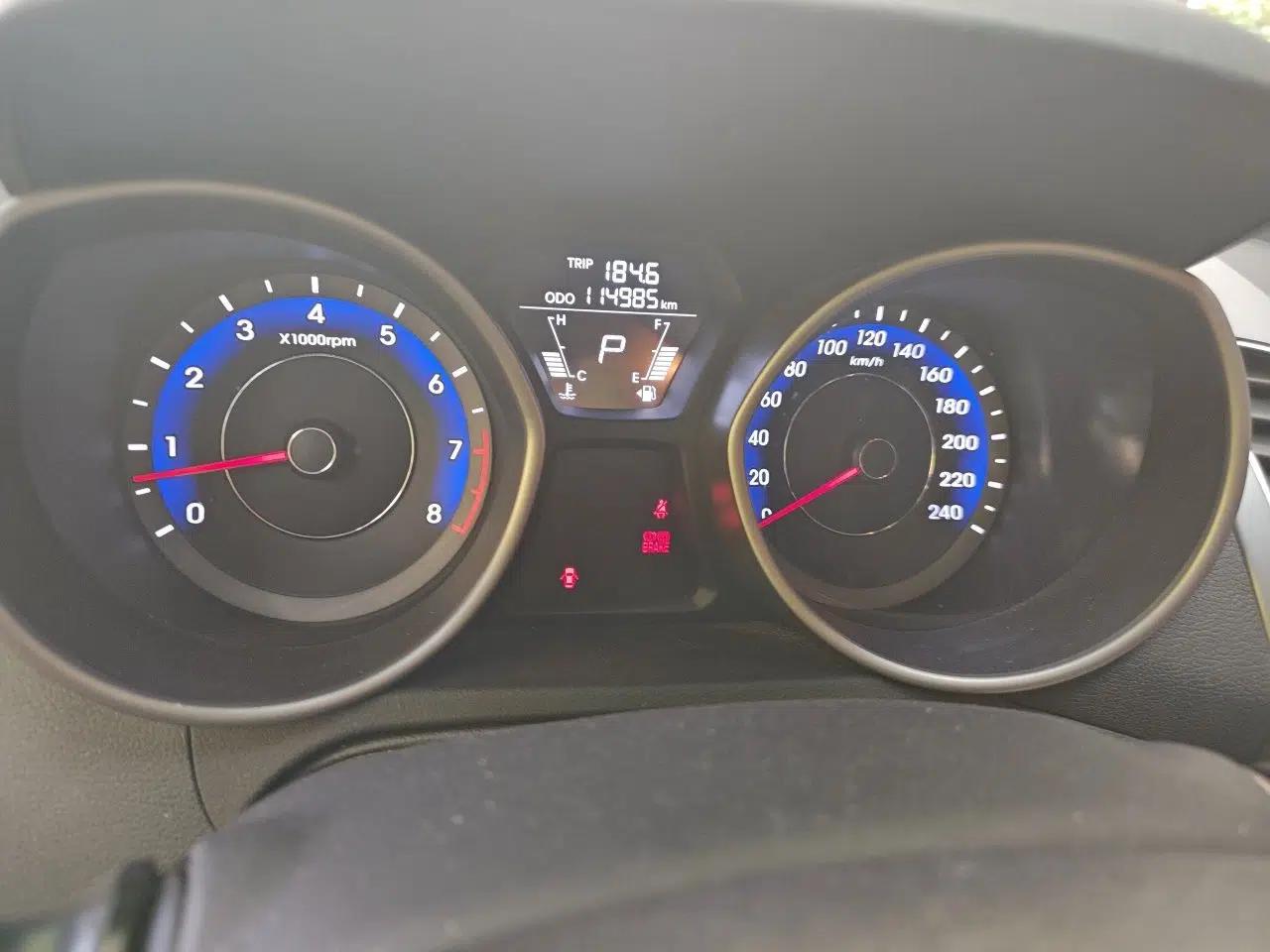 Hyundai Elantra (5th Generation / Langdong) 2016 1.6L Automatic Smart Version — миниатюра 12