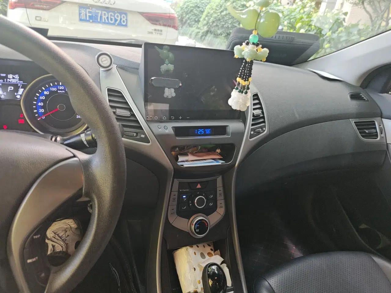 Hyundai Elantra (5th Generation / Langdong) 2016 1.6L Automatic Smart Version — миниатюра 14