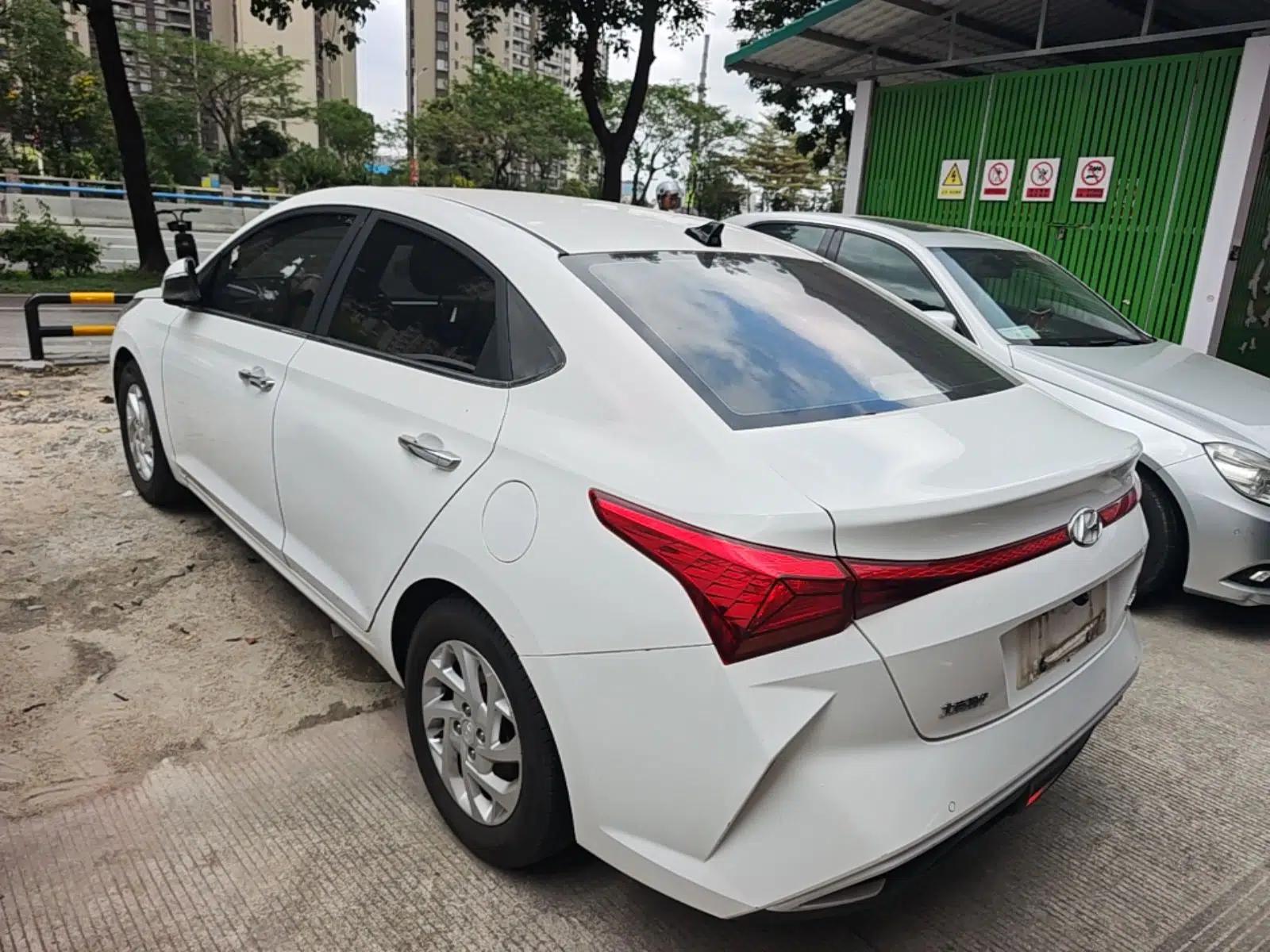 Hyundai Verna (new generation) 2020 1.4L CVT GLS Cool Edition — миниатюра 4