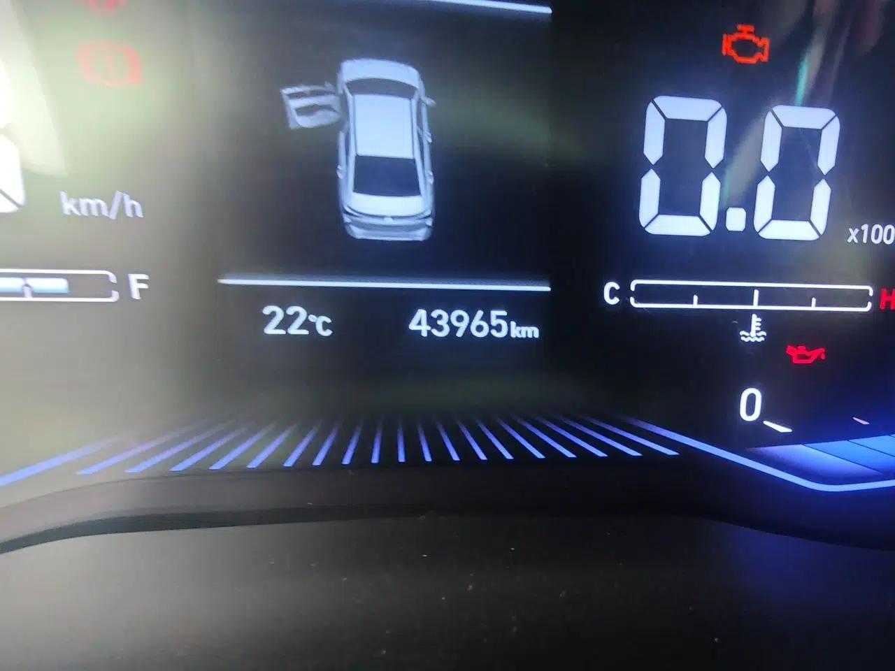 Hyundai Verna (new generation) 2020 1.4L CVT GLS Cool Edition — миниатюра 13