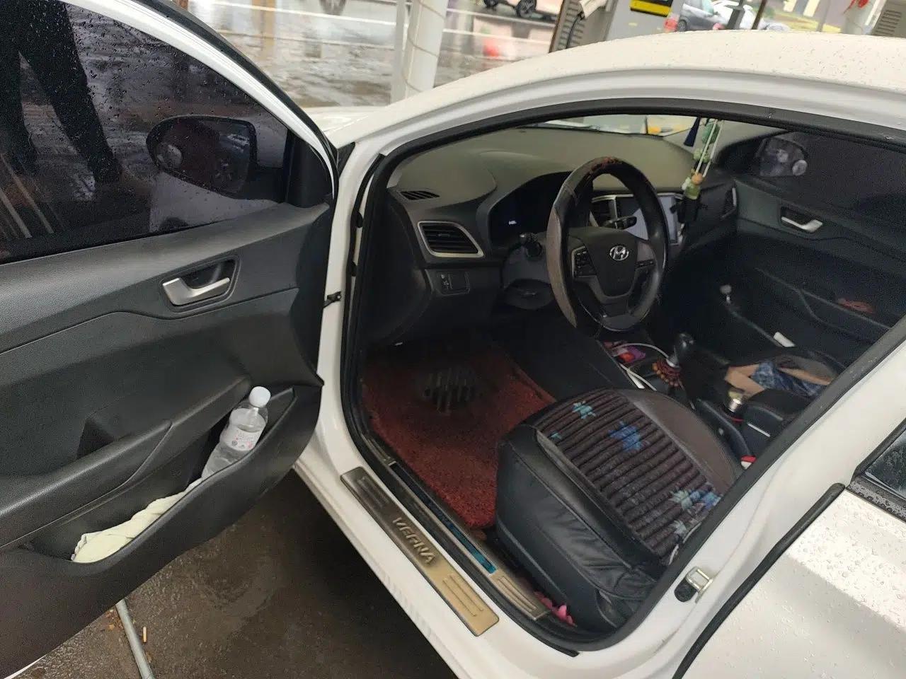 Hyundai Verna (new generation) 2016 1.4L Manual Cool Edition GLS — миниатюра 17