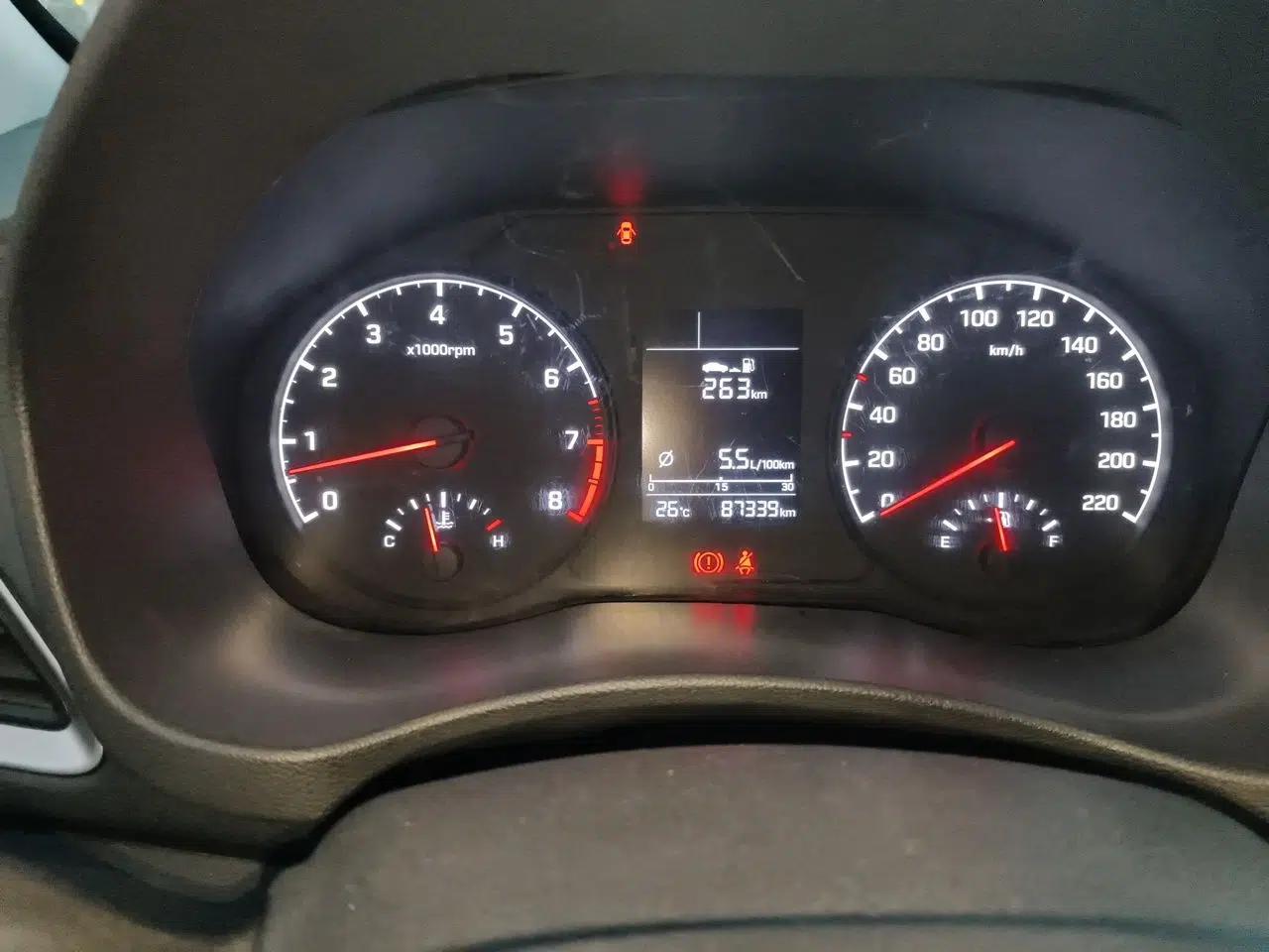 Hyundai Verna (new generation) 2016 1.4L Manual Cool Edition GLS — миниатюра 12