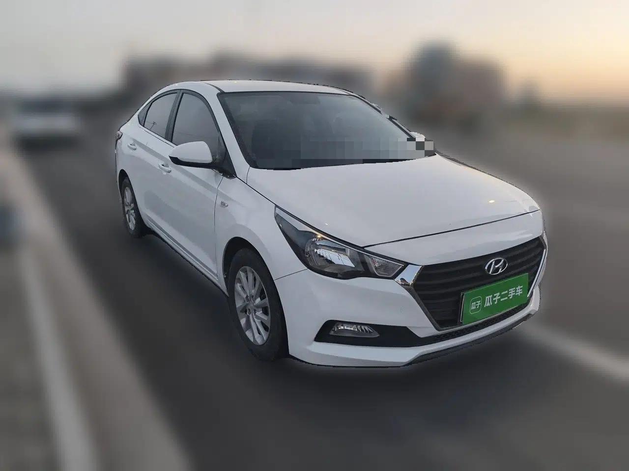 Hyundai Verna (new generation) 2016 1.4L Manual Cool Edition GLS — миниатюра 3