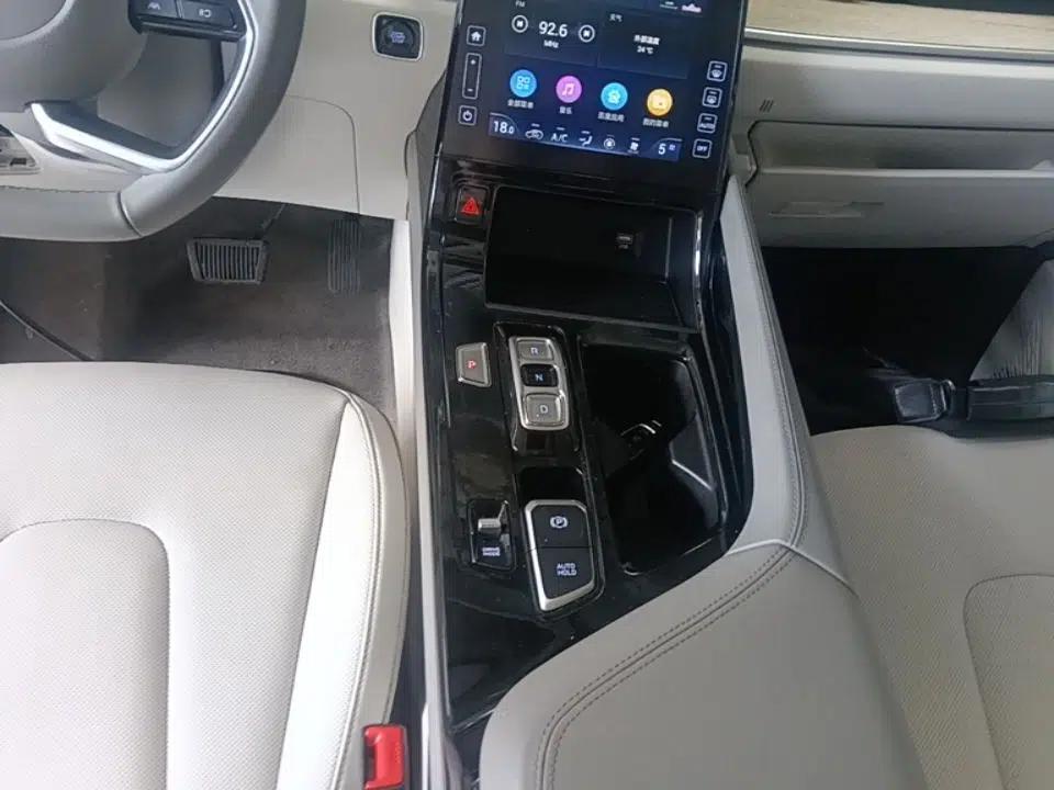 Hyundai Custo 2022 270TGDi Smart Luxury Flagship Edition TOP — миниатюра 17