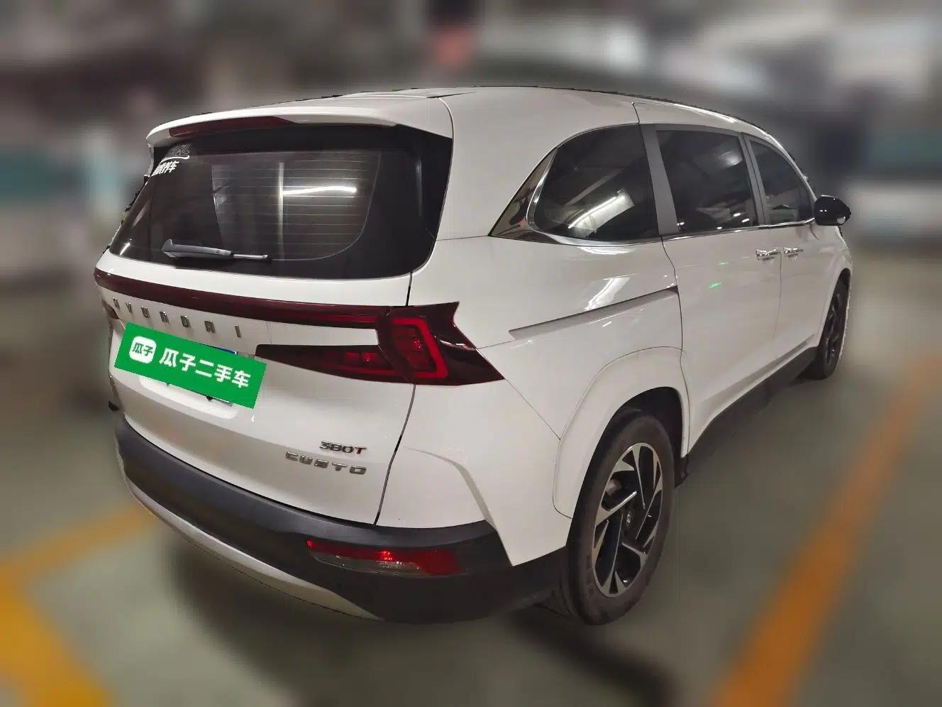 Hyundai Custo 2021 380TGDi Smart Luxury Premium LUX — миниатюра 6