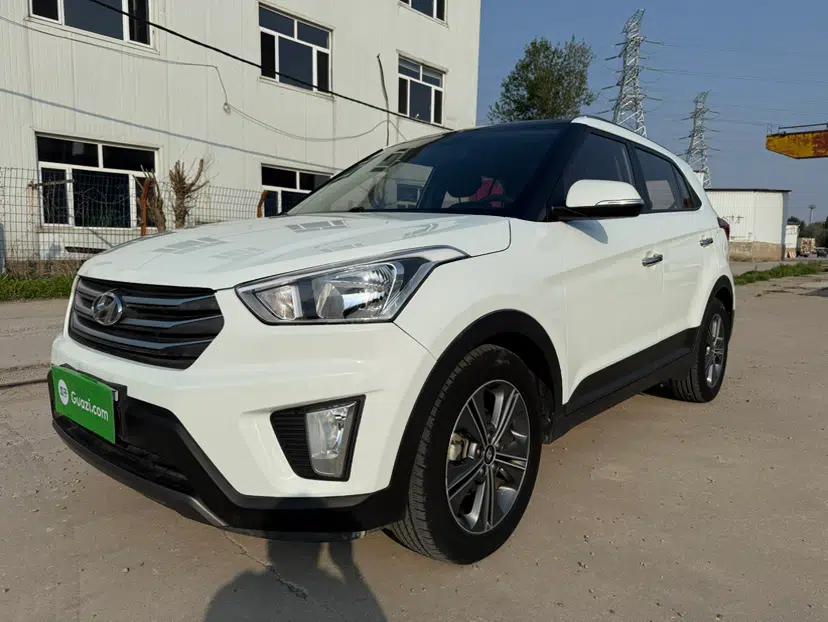 Hyundai ix25 2015 1.6L Automatic Two-Wheel Drive Smart GLS Trim — миниатюра 1