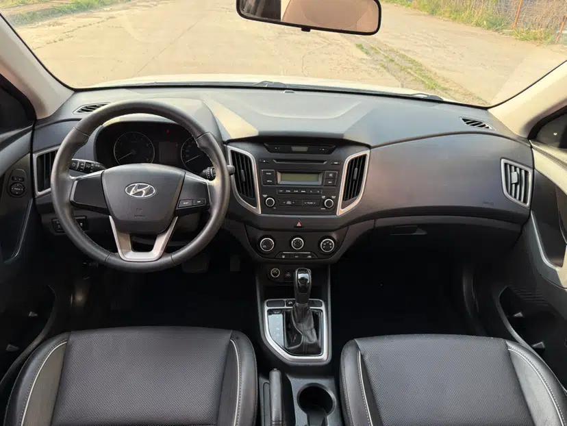 Hyundai ix25 2015 1.6L Automatic Two-Wheel Drive Smart GLS Trim — миниатюра 8