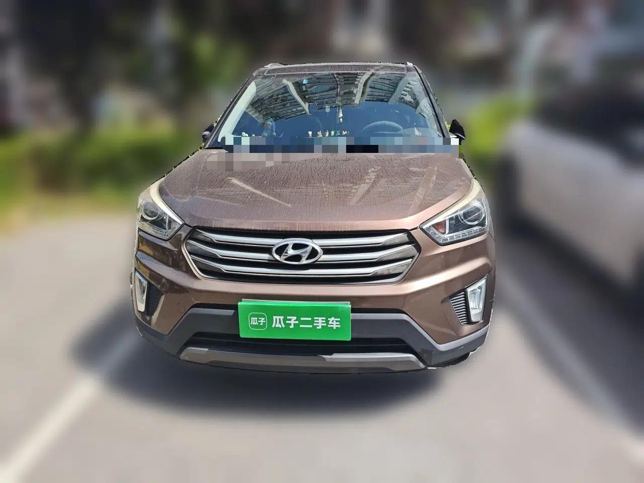 Hyundai ix25 2015 2.0L Automatic Two-Wheel Drive Intelligent GLS — миниатюра 2