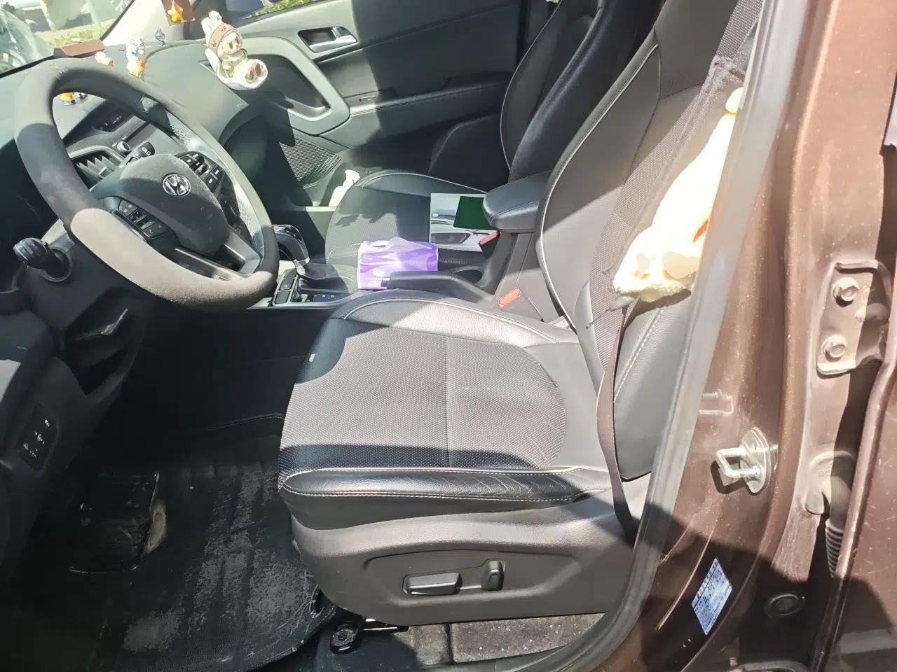 Hyundai ix25 2015 2.0L Automatic Two-Wheel Drive Intelligent GLS — миниатюра 16