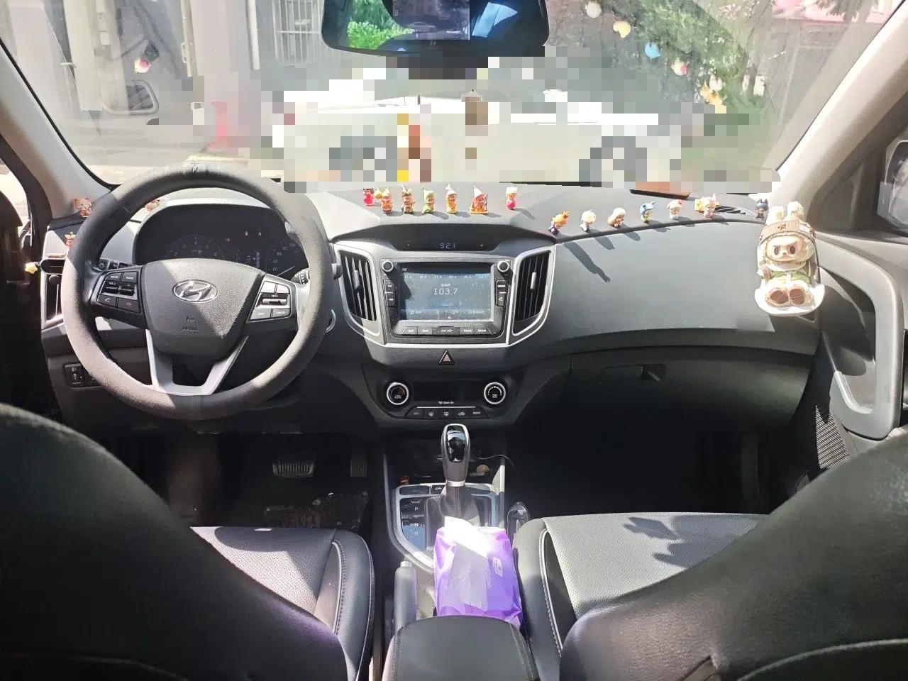 Hyundai ix25 2015 2.0L Automatic Two-Wheel Drive Intelligent GLS — миниатюра 10