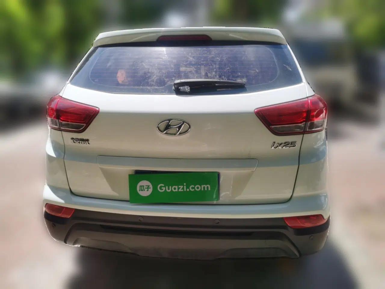 Hyundai ix25 2017 1.6L Manual Fashion Model — миниатюра 5