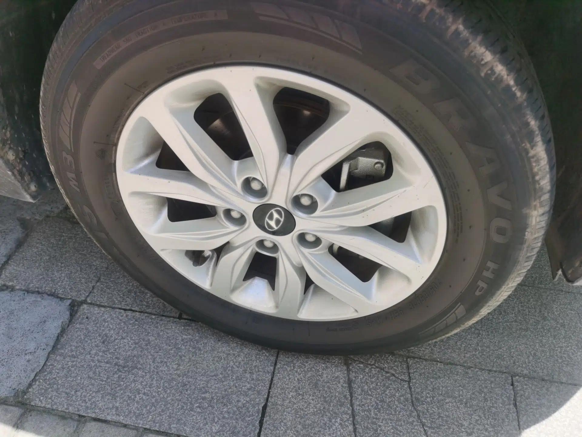 Hyundai ix25 2017 1.6L Manual Fashion Model — миниатюра 8
